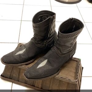 Authentic Mens Sting Ray Western Boots